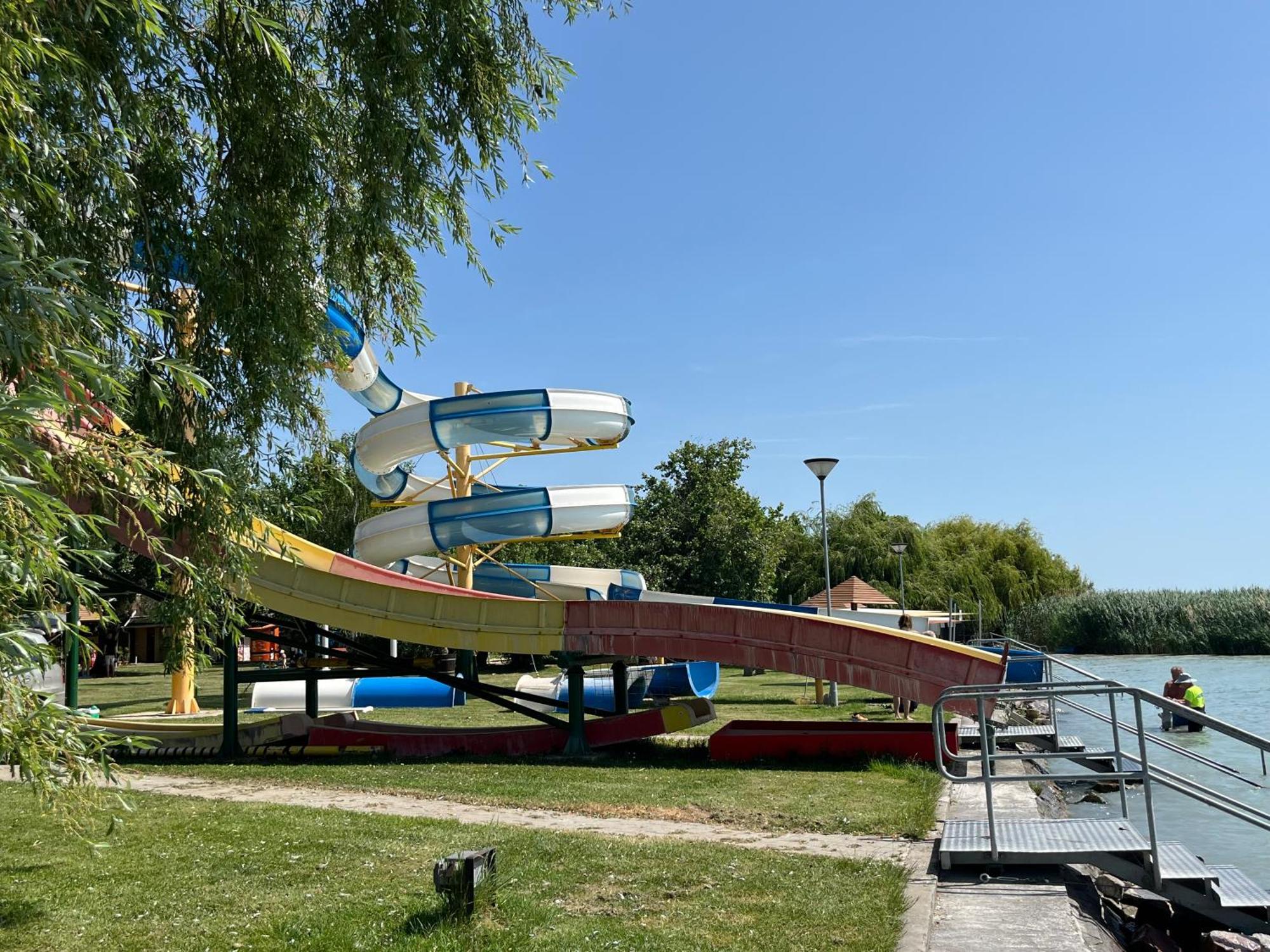 Готель Wellness Laroba 4*